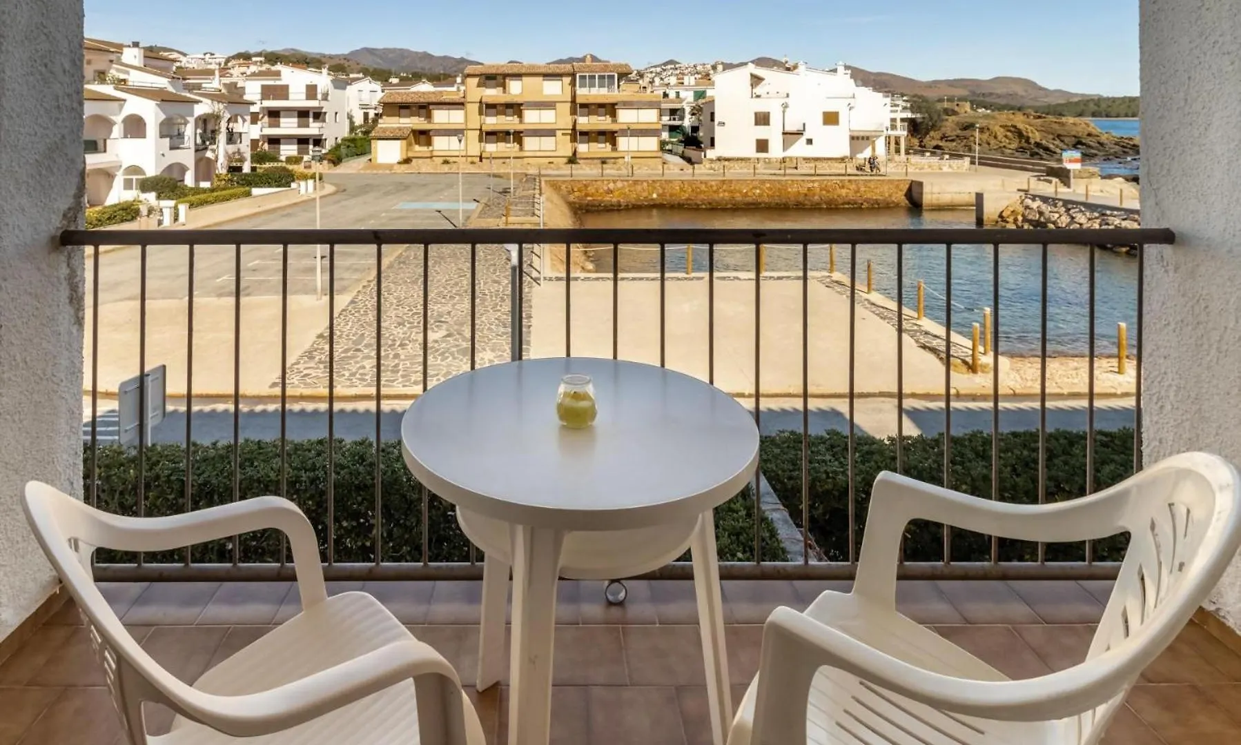 Sant Carles 261 Apartamento Con Balcon Y Vistas Llanca 0*,